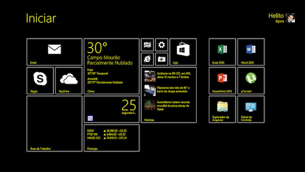 Tela Iniciar do Windows 8 configurada com tema de alto contraste, fundo preto e textos coloridos